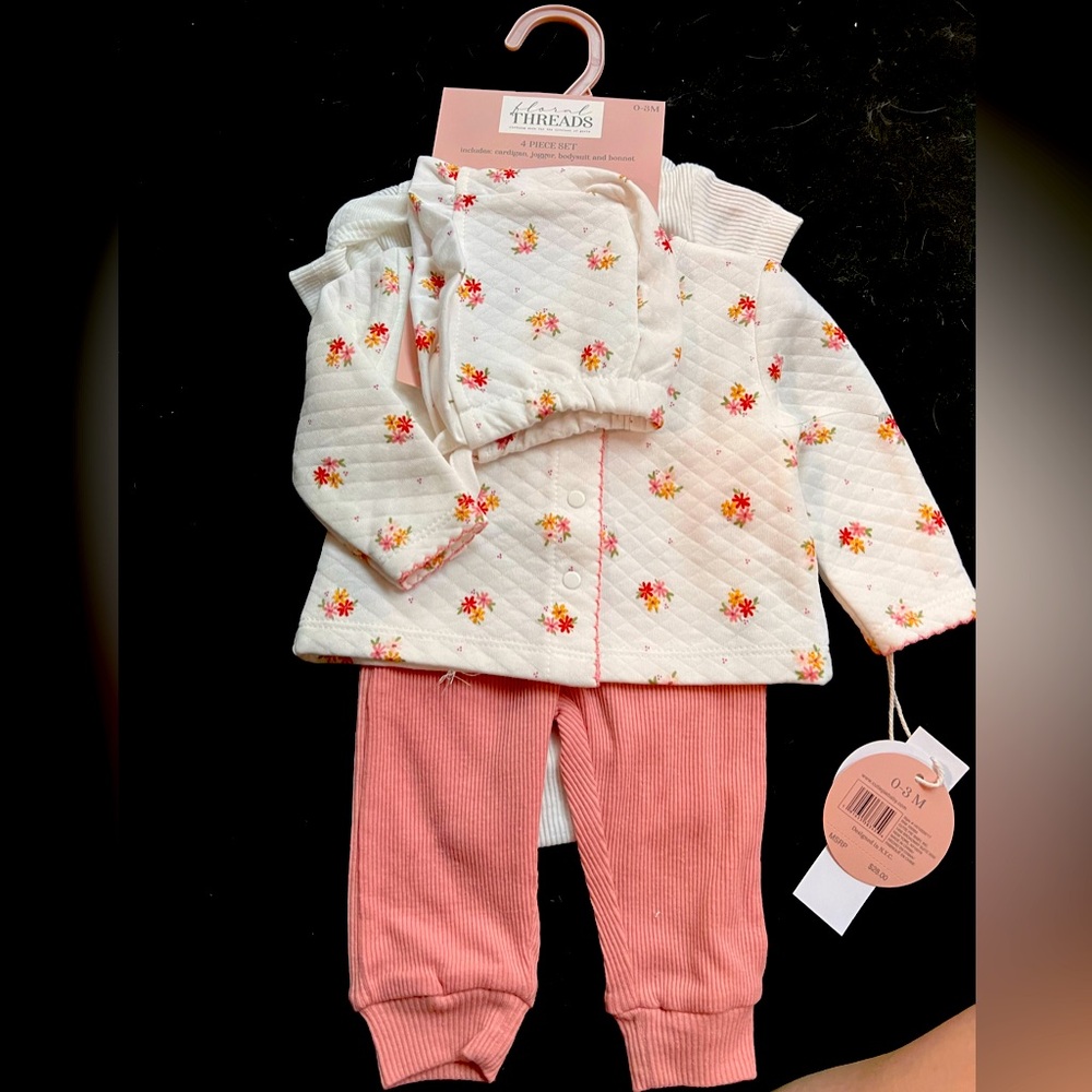 0-3 months gorgeouss brand new 4 piece set